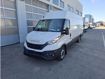 Van penumpang IVECO Daily 35s14