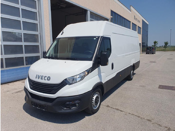 Van penumpang IVECO Daily 35s16