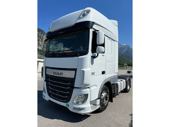Tractor head DAF XF 460