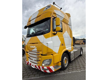 Tractor head DAF XF 460