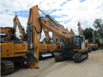 Ekskavator perayap LIEBHERR R 938