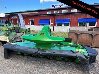 Mesin pemotong padang rumput JOHN DEERE