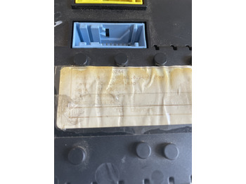 Dasbor untuk Peralatan pertanian Claas Axion 850 - zegary licznik tablica przyrządów 0011172311 11172311: gambar 4