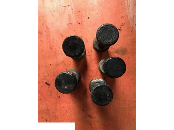 Baut roda JCB