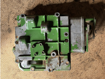 Penularan JOHN DEERE