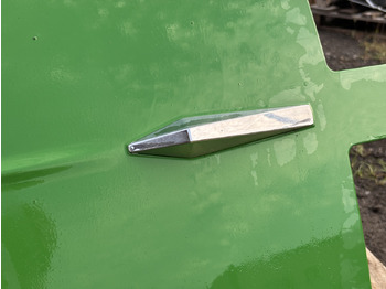 Kerudung JOHN DEERE