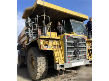 Truk batu/ Dumper iebes KOMATSU HD465