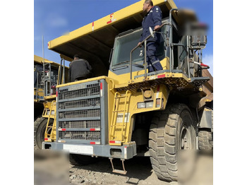 Truk batu/ Dumper iebes KOMATSU HD465