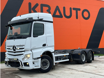 Truk sasis MERCEDES-BENZ Actros 2553
