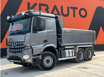 Truk jungkit MERCEDES-BENZ Arocs 2658