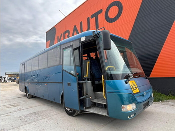 Bus pinggiran kota
