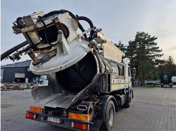 Truk vakum MAN