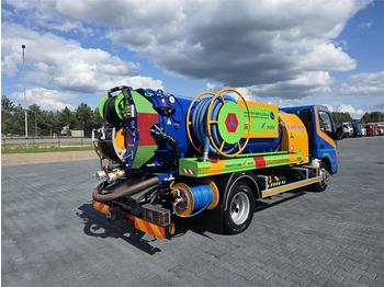 Truk vakum MITSUBISHI