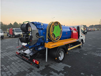 Truk vakum MITSUBISHI