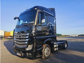 Tractor head MERCEDES-BENZ Actros 1843