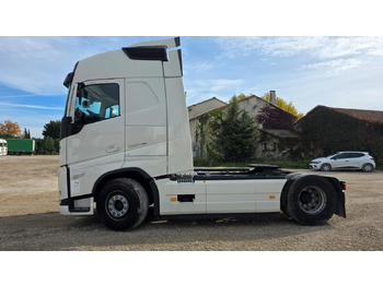 Tractor head Volvo FH 500: gambar 4 Tractor head Volvo FH 500: gambar 4