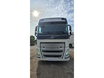 Tractor head Volvo FH 500: gambar 2 Tractor head Volvo FH 500: gambar 2