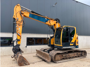 Ekskavator perayap HYUNDAI