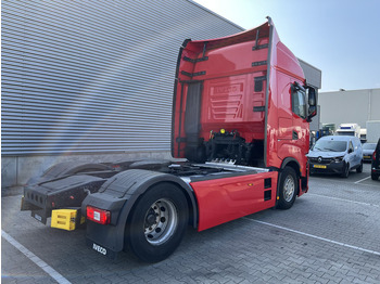 Tractor head Iveco S-Way AT 420 / Full LED / 569 dkm / 2 Tanks / 2 Fridge / APK TUV 03-26: gambar 2