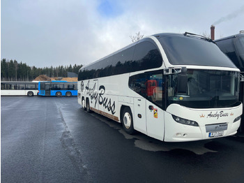 Bus pariwisata NEOPLAN