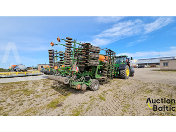 Menggabungkan bor benih AMAZONE