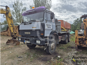 Truk tangki IVECO