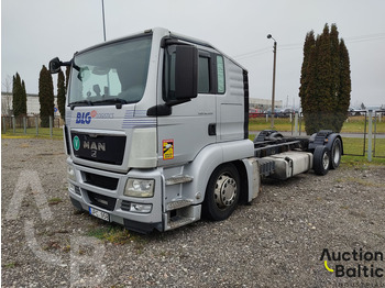 Truk sasis MAN TGS 18.400