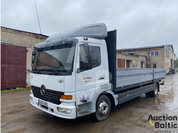Truk flatbed MERCEDES-BENZ