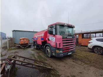 Truk tangki SCANIA