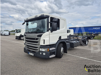 Truk sasis SCANIA P 450