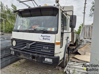 Truk flatbed VOLVO FL6