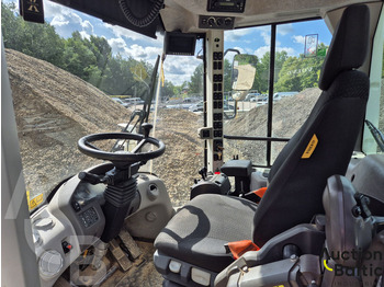 Wheel loader Volvo L 90: gambar 5 Wheel loader Volvo L 90: gambar 5