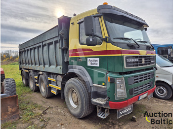 Truk jungkit VOLVO FM