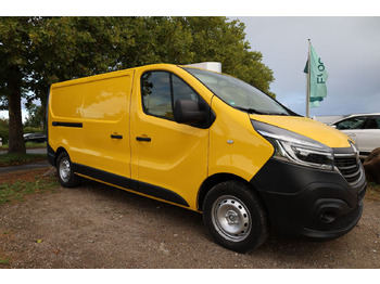 Van penumpang RENAULT Trafic