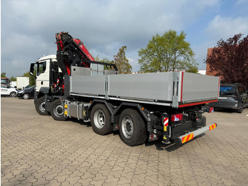 Truk flatbed MAN