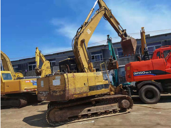 Ekskavator CATERPILLAR E120B