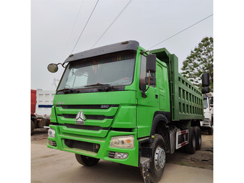 Truk jungkit SINOTRUK HOWO