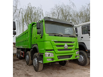 Truk jungkit SINOTRUK HOWO