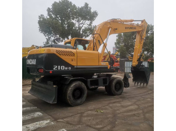 Ekskavator roda HYUNDAI R210
