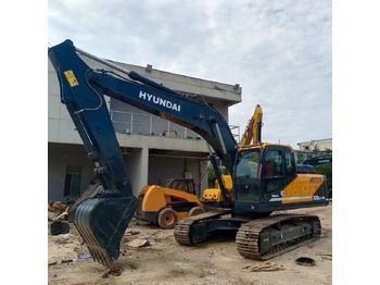 Ekskavator perayap HYUNDAI