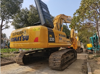 Ekskavator perayap KOMATSU PC220-8