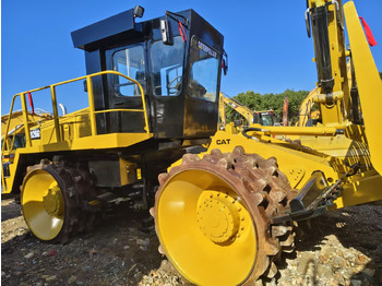 Peralatan konstruksi CATERPILLAR 826G: gambar 3