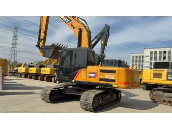 Ekskavator perayap SANY