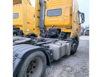 Tractor head SINOTRUK Howo T7H 480 4x2: gambar 3 Tractor head SINOTRUK Howo T7H 480 4x2: gambar 3