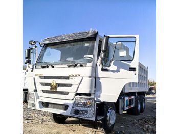 Truk SINOTRUK HOWO