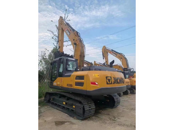 Ekskavator perayap XCMG XE215DA
