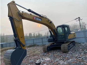 Ekskavator perayap XCMG XE215DA