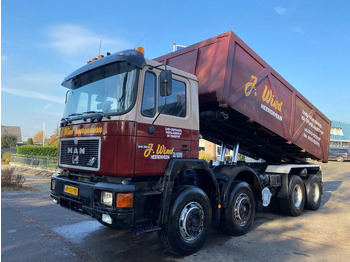 Truk jungkit MAN 35.322