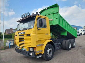 Truk jungkit SCANIA 143