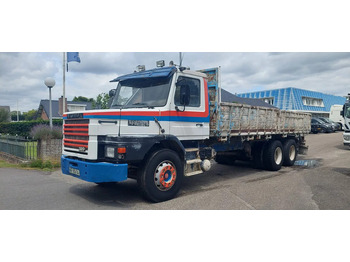 Truk jungkit SCANIA T112